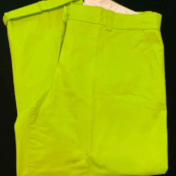 8 Pairs of Crown and Ivy Pants and Capris - Picture 9 of 14